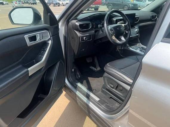 FORD EXPLORER 2023 1FMSK7FH4PGB19045 image