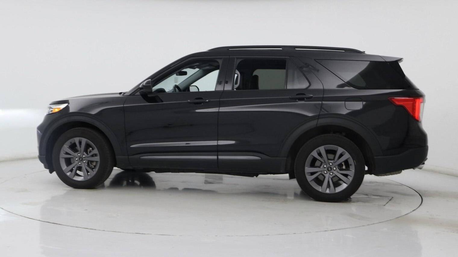 FORD EXPLORER 2023 1FMSK8DH5PGB33366 image