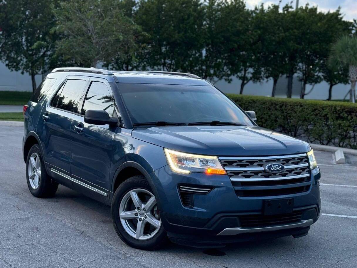 FORD EXPLORER 2018 1FM5K7D80JGA79392 image