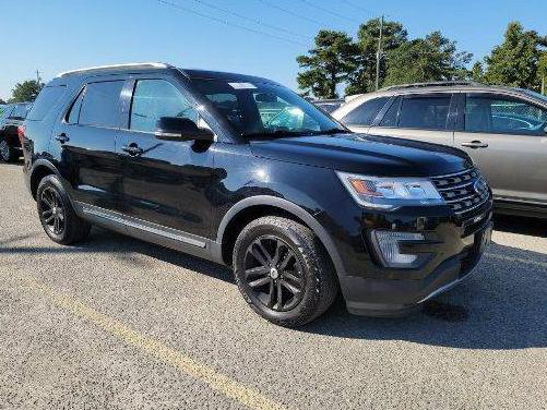 FORD EXPLORER 2017 1FM5K7D82HGC31487 image FORD EXPLORER 2017 1FM5K7D82HGC31487 image
