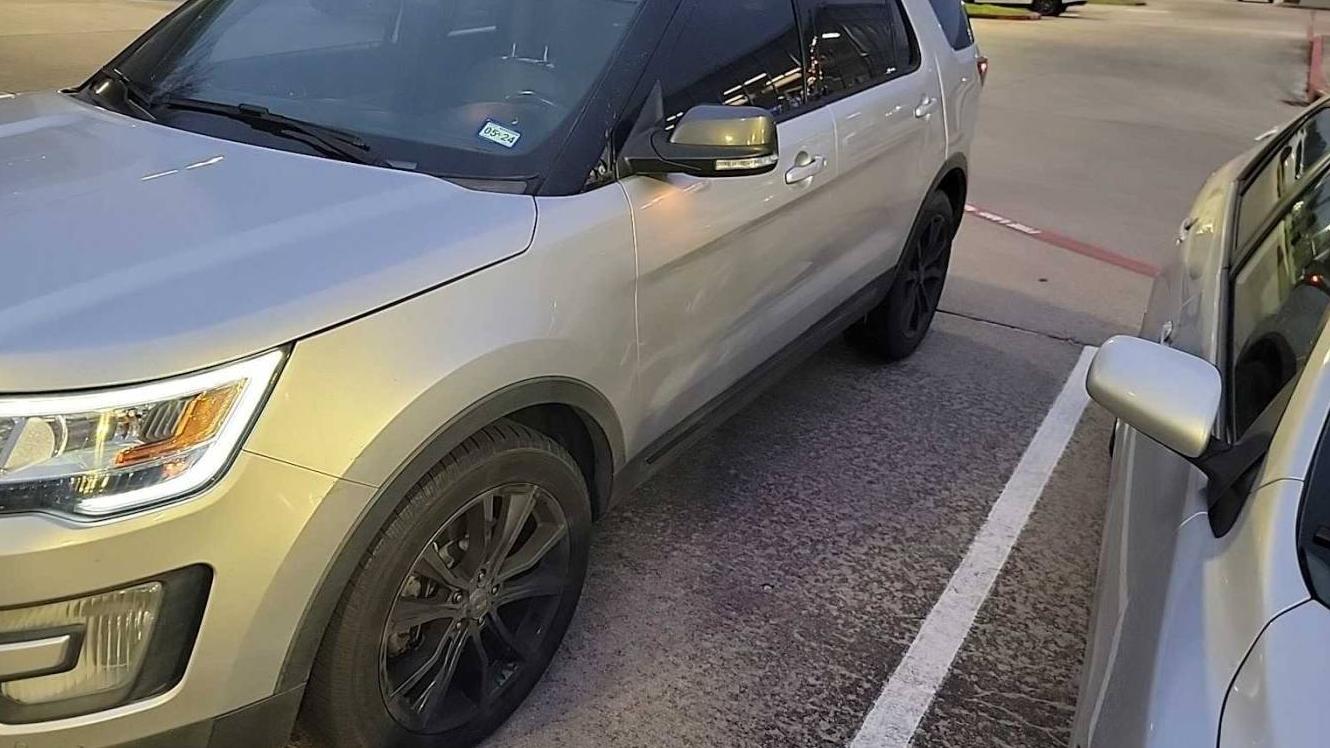 FORD EXPLORER 2017 1FM5K7D83HGD12126 image