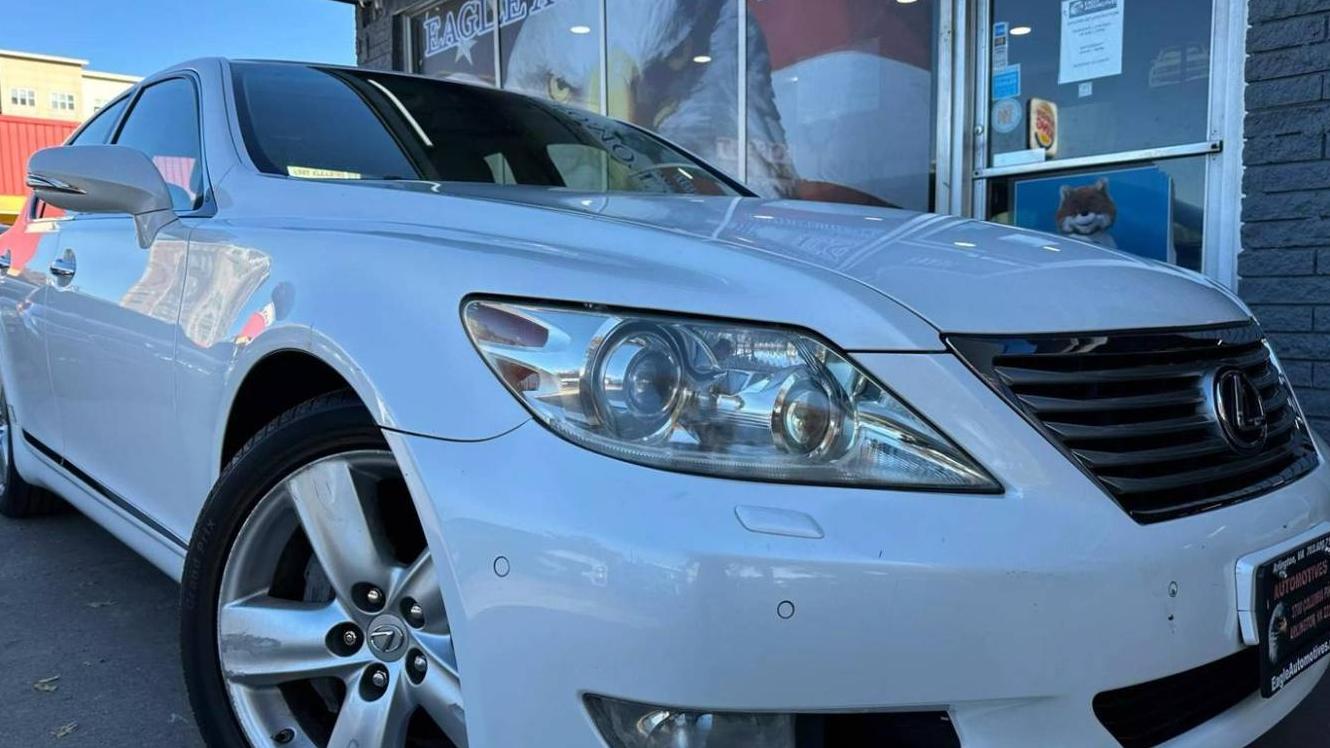 LEXUS LS 2011 JTHBL5EF3B5102889 image