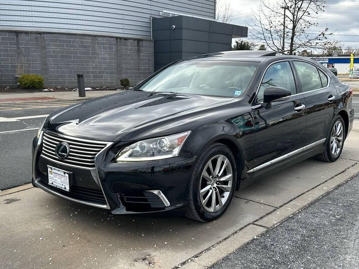 LEXUS LS 2015 JTHCL5EF4F5025282 image