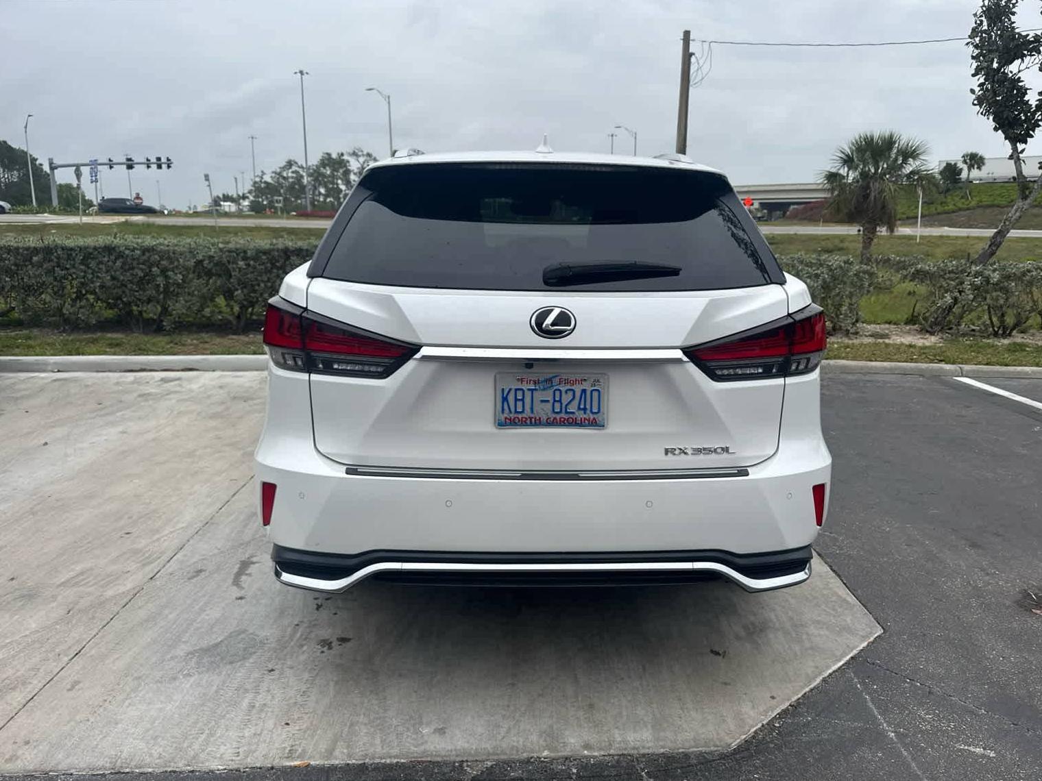 LEXUS RX 2021 JTJJZKEA2M2022418 image