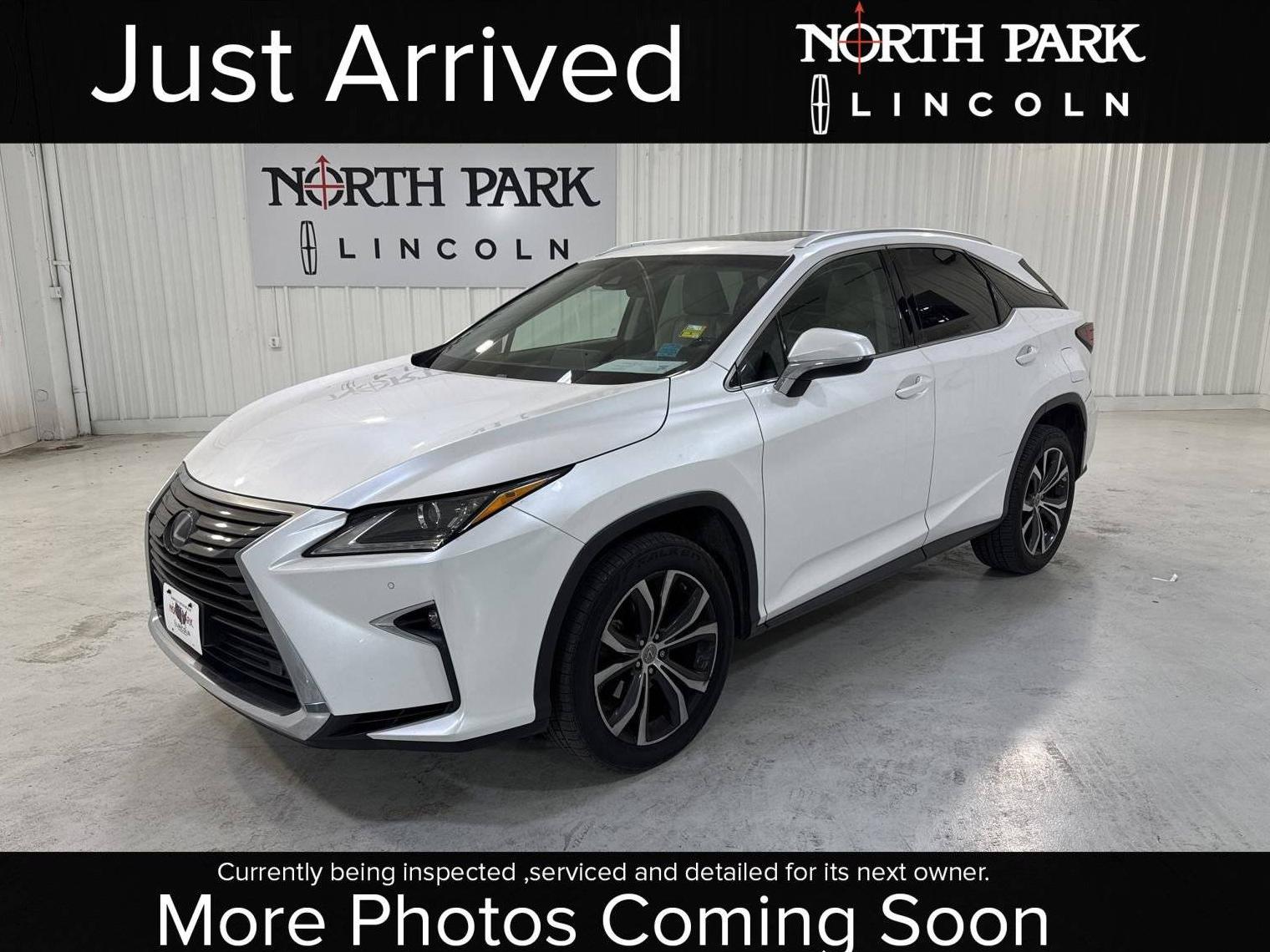 LEXUS RX 2017 2T2ZZMCA0HC052153 image