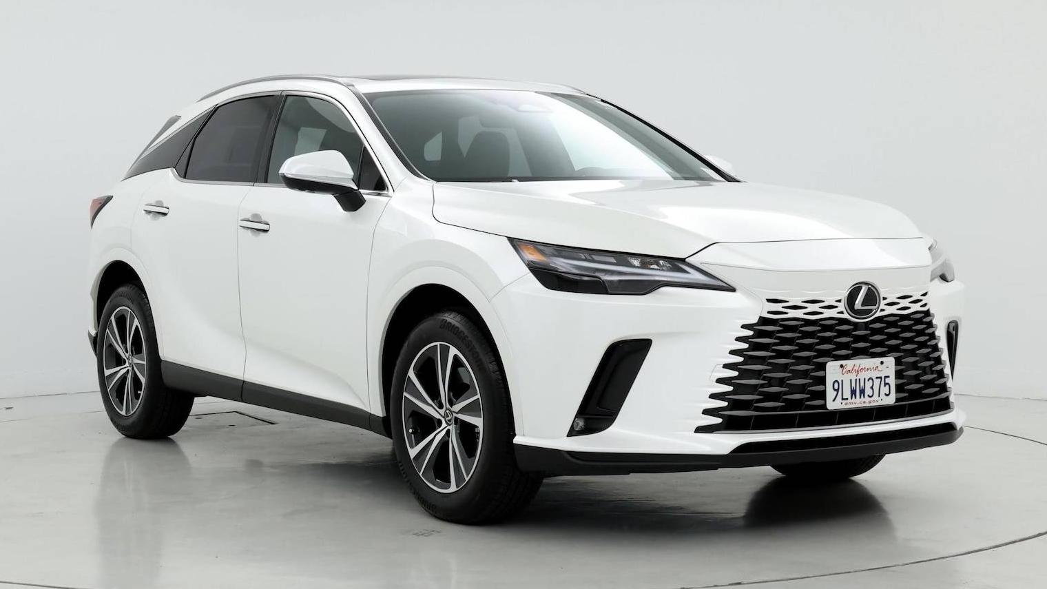 LEXUS RX 2024 JTJCHMAA7R2018837 image