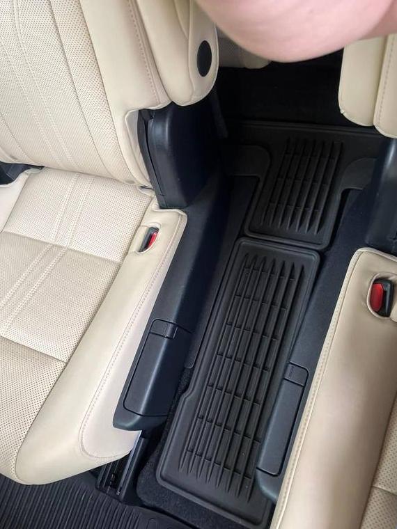 LEXUS RX 2022 JTJJGKFA5N2026372 image