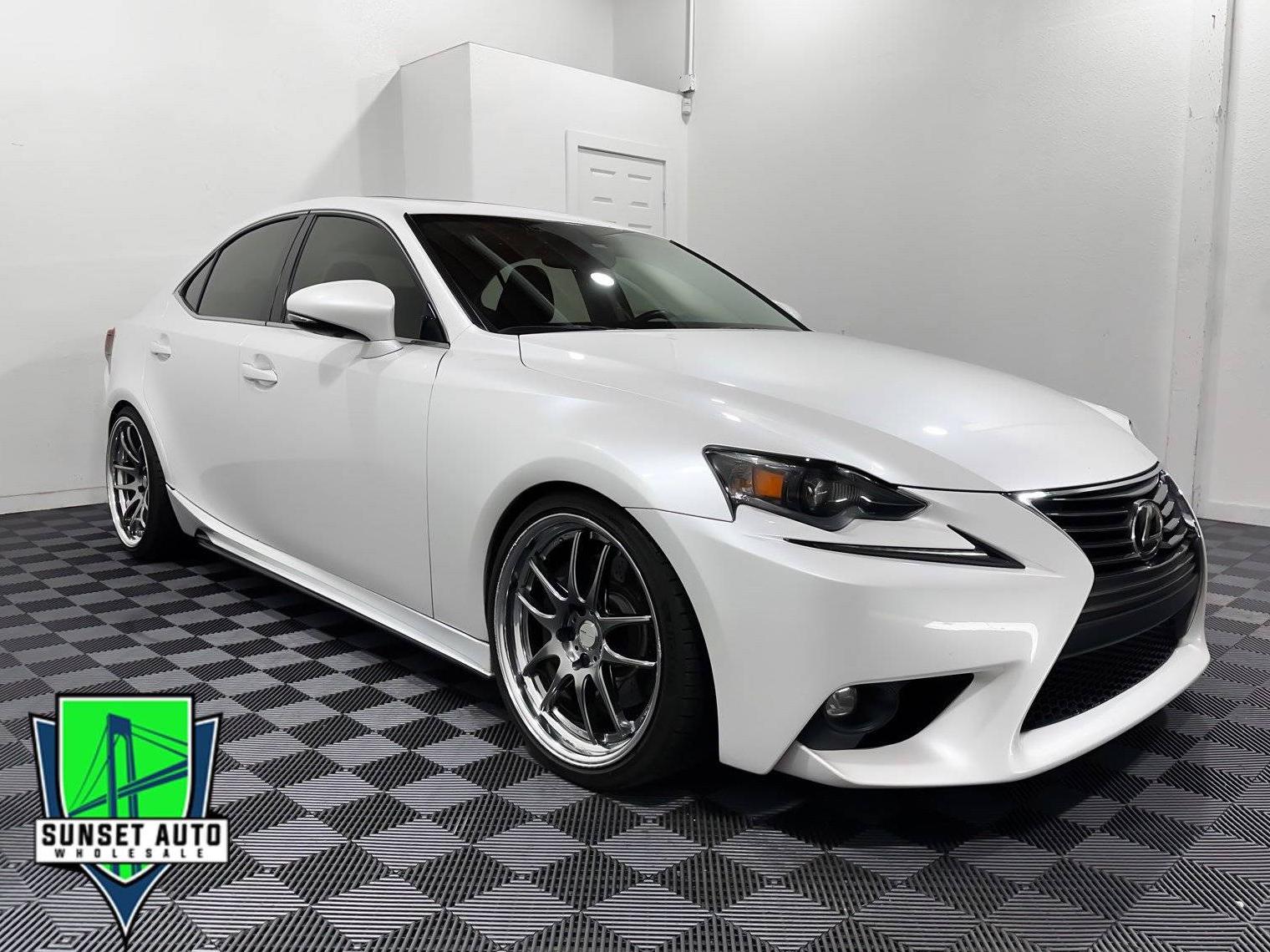 LEXUS IS 2016 JTHBA1D24G5008993 image