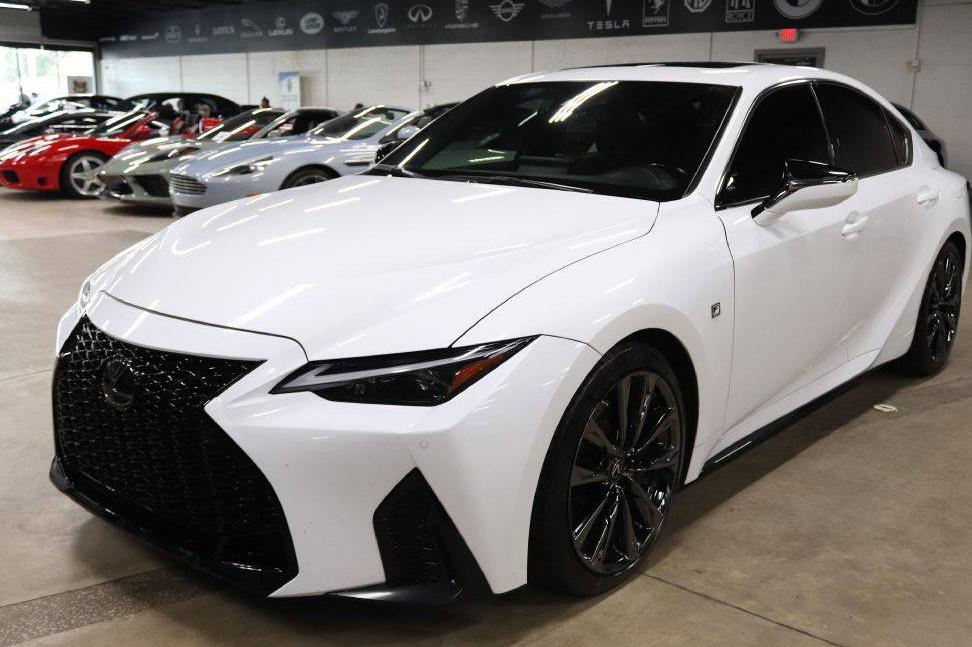 LEXUS IS 2021 JTHGZ1B24M5048083 image