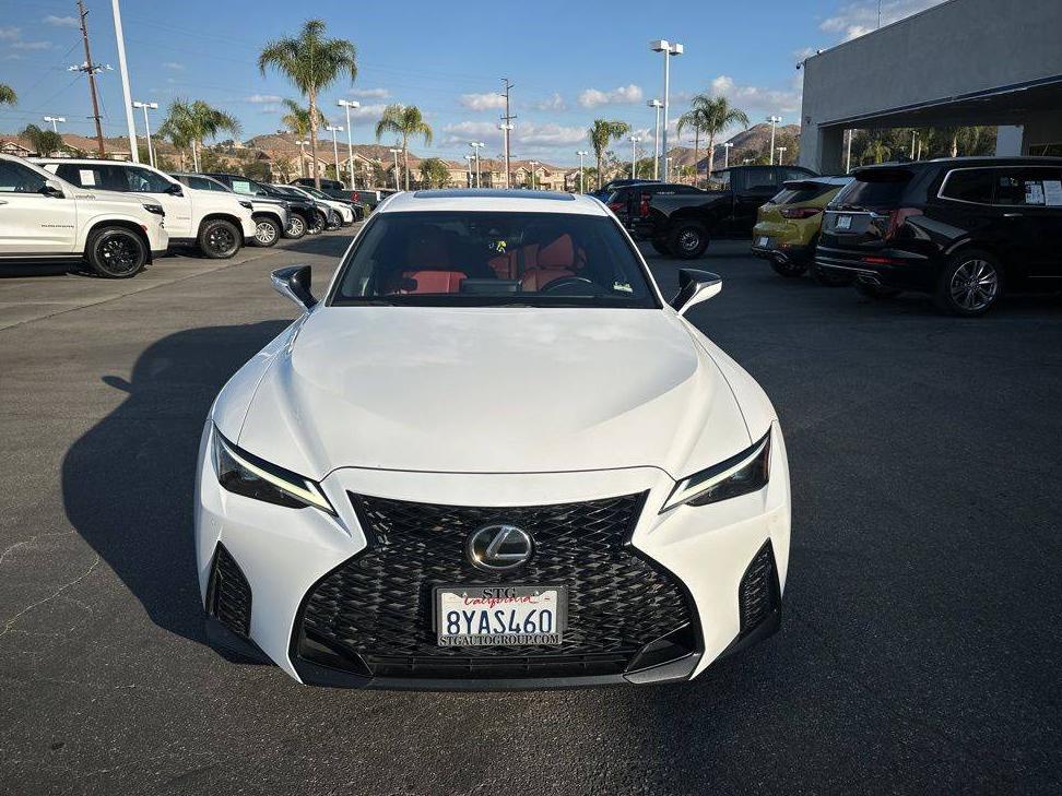 LEXUS IS 2021 JTHGZ1B25M5048027 image