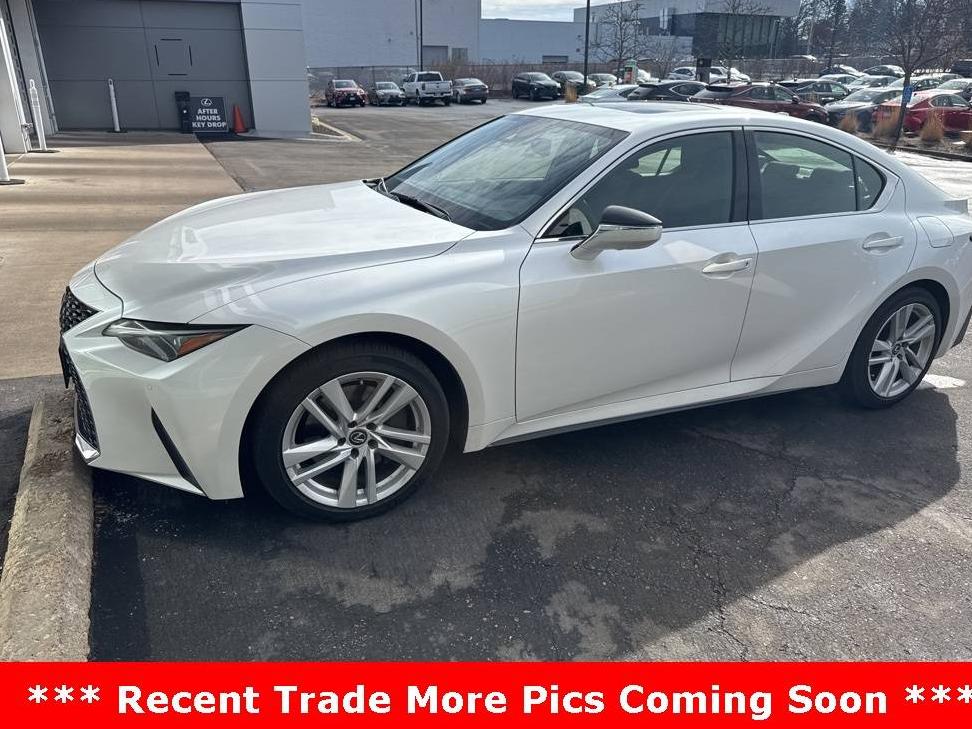 LEXUS IS 2021 JTHC81F20M5045399 image