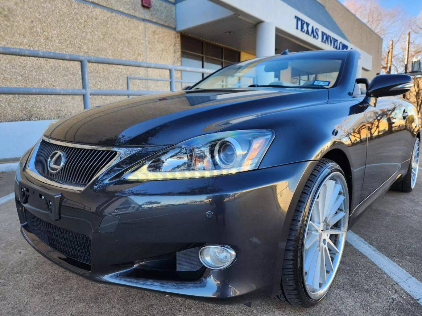 LEXUS IS 2011 JTHFE2C2XB2505862 image