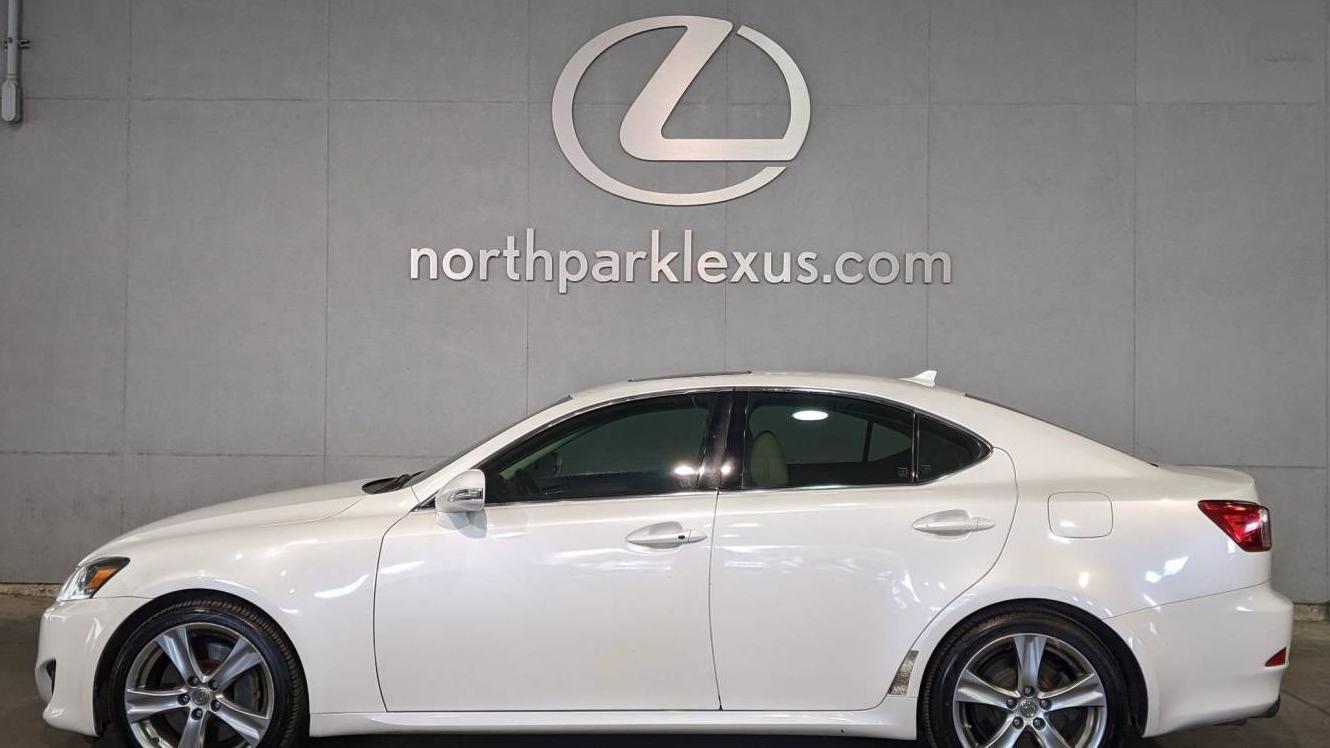 LEXUS IS 2013 JTHBE5C24D5031800 image