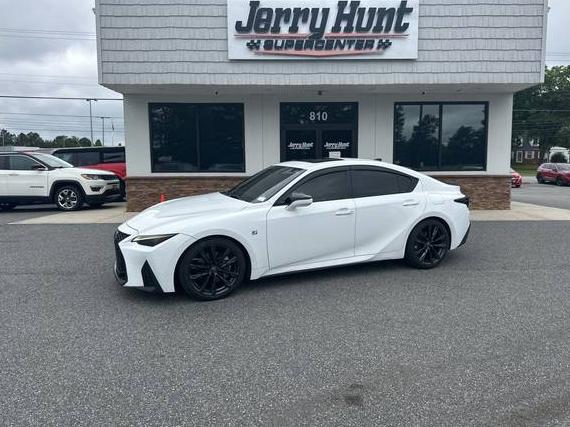 LEXUS IS 2022 JTHGZ1B2XN5051135 image