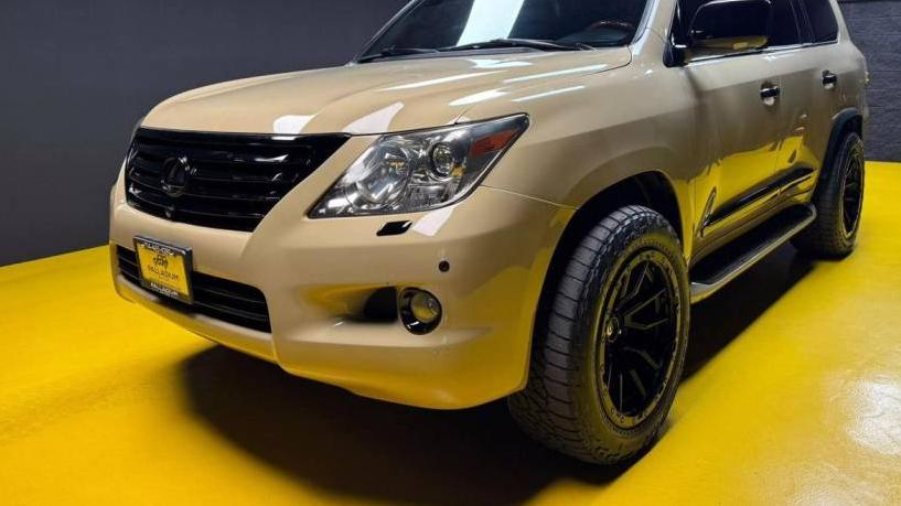 LEXUS LX 2011 JTJHY7AX5B4063314 image