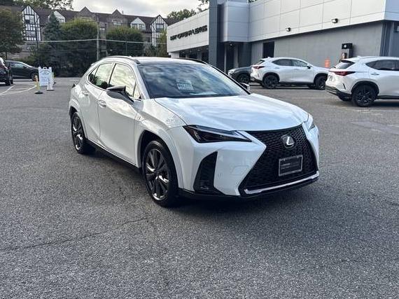 LEXUS UX 2024 JTHR9JBH7R2077888 image