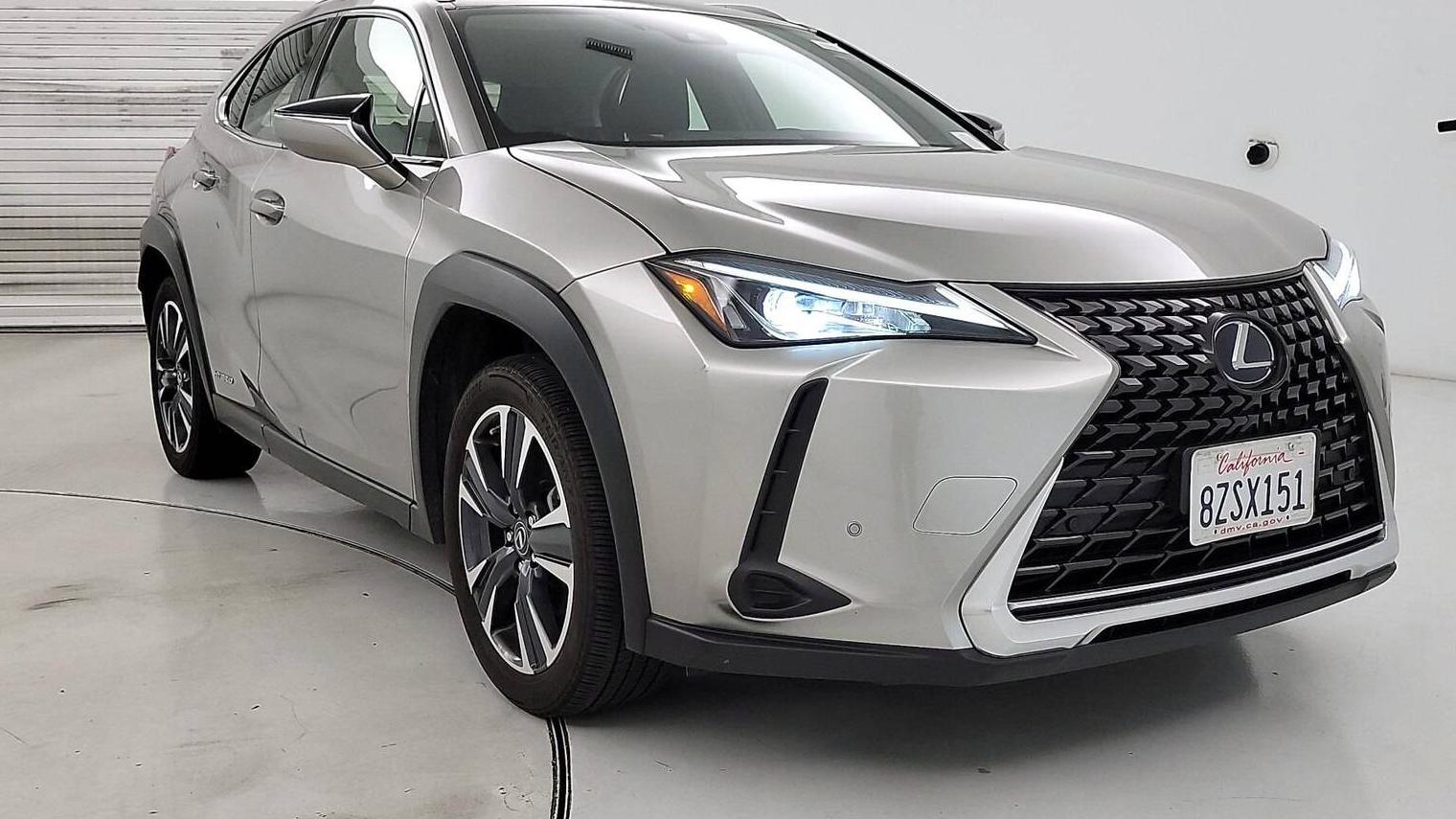 LEXUS UX 2022 JTHX9JBH3N2057171 image