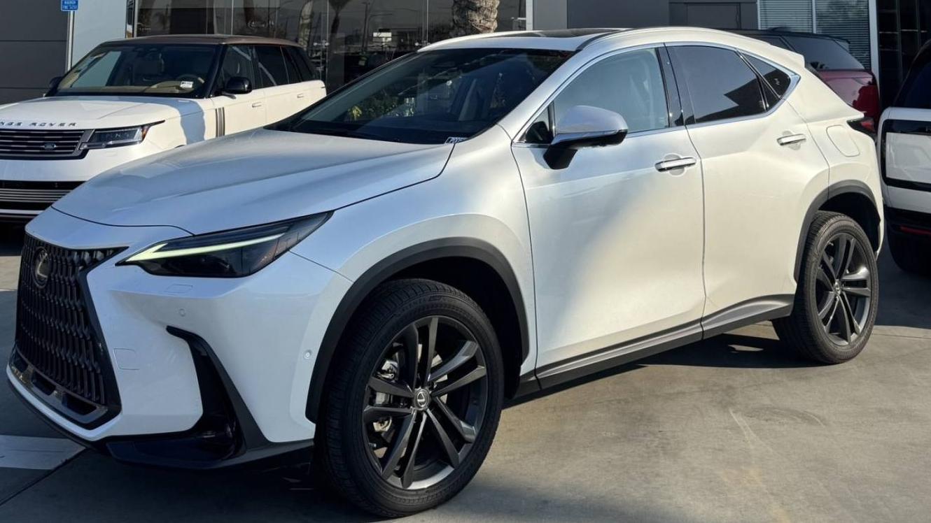 LEXUS NX 2022 JTJHKCFZ5N2011430 image