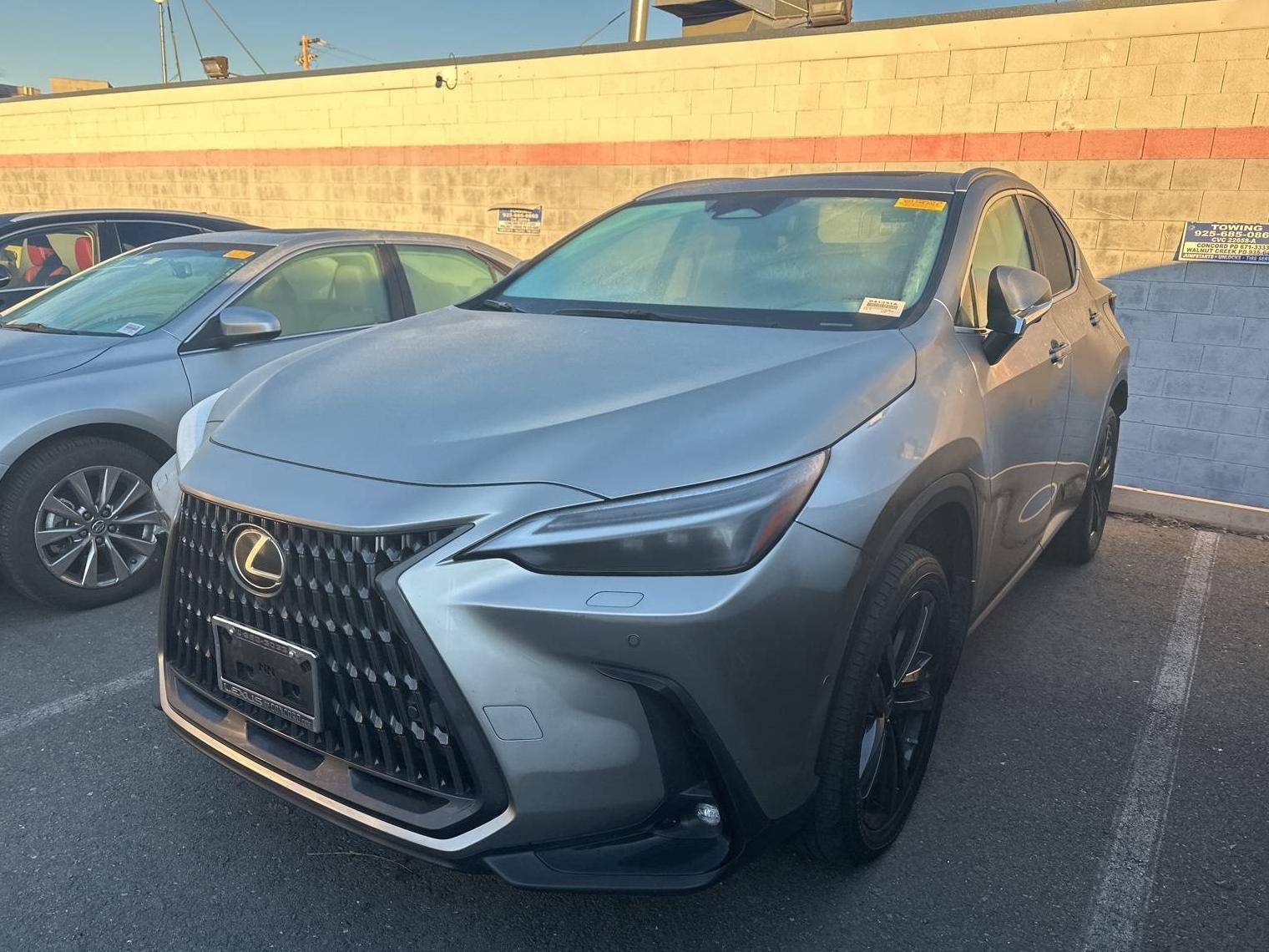 LEXUS NX 2022 JTJHKCFZXN2010189 image