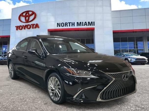 LEXUS ES 2019 JTHB21B12K2038740 image