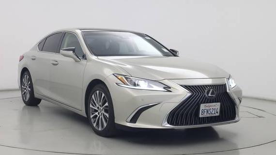 LEXUS ES 2019 JTHBZ1B17K2001288 image LEXUS ES 2019 JTHBZ1B17K2001288 image