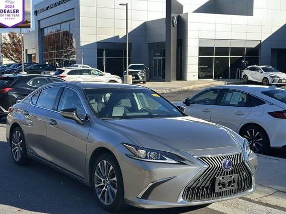 LEXUS ES 2021 58ADA1C18MU010612 image LEXUS ES 2021 58ADA1C18MU010612 image