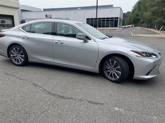 LEXUS ES 2021 58ADZ1B17MU090818 image