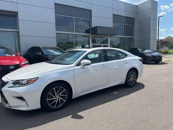 LEXUS ES 2017 58ABK1GG5HU077421 image