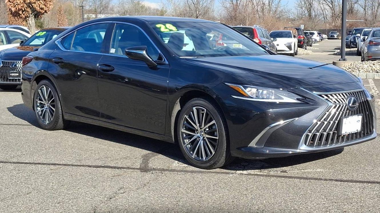 LEXUS ES 2024 58ADZ1B18RU161371 image