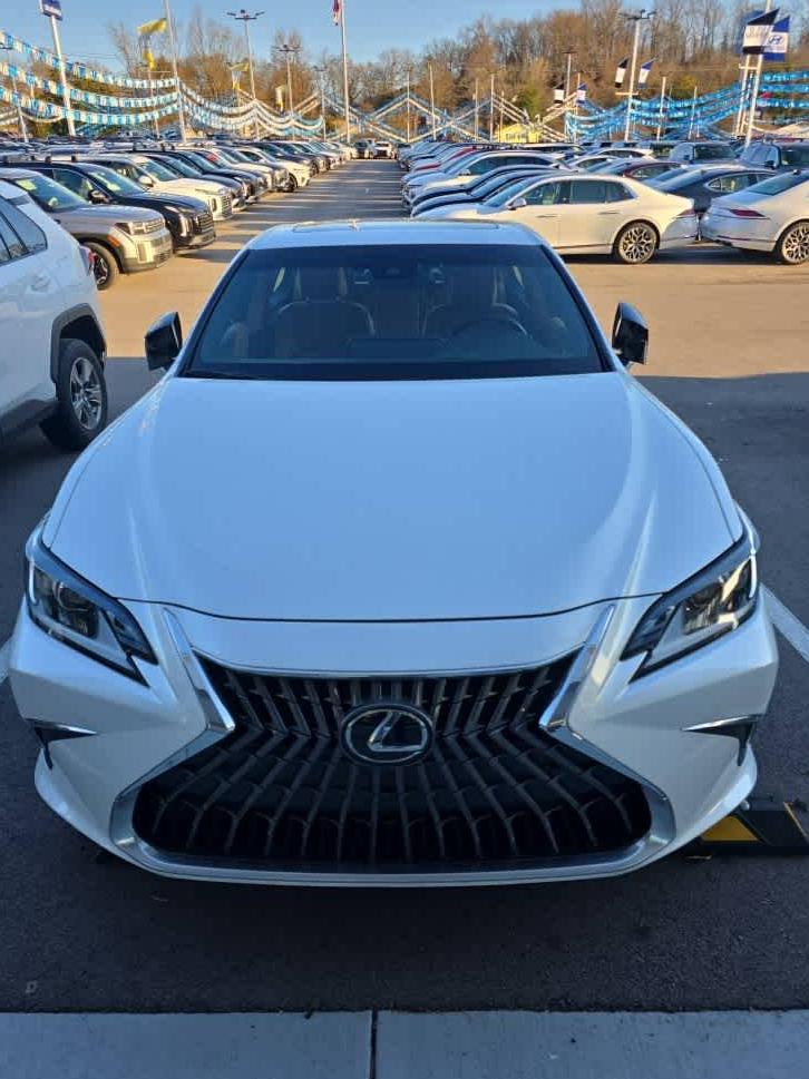 LEXUS ES 2024 58ADZ1B19RU168734 image