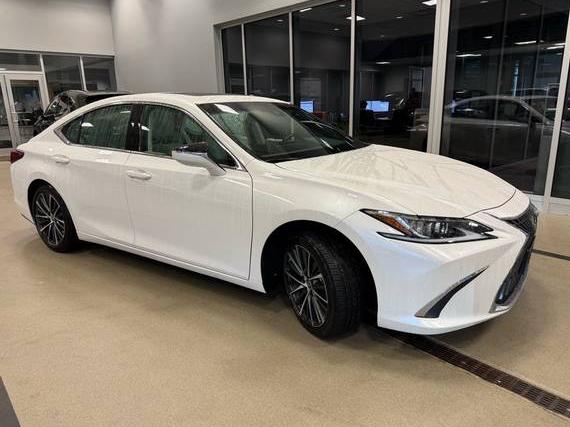 LEXUS ES 2024 58ADZ1B16RU167119 image