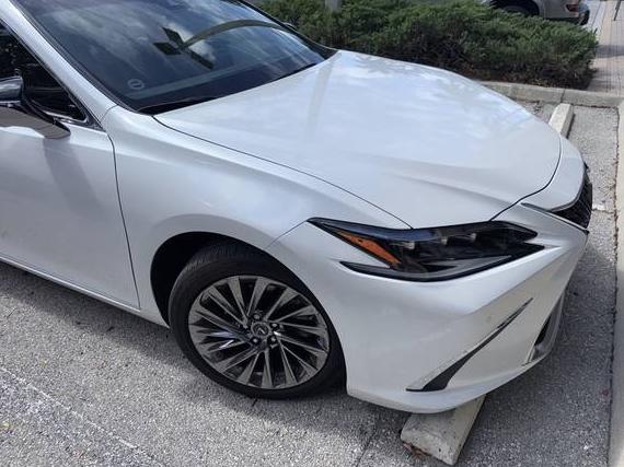 LEXUS ES 2024 58AFZ1B16RU160969 image