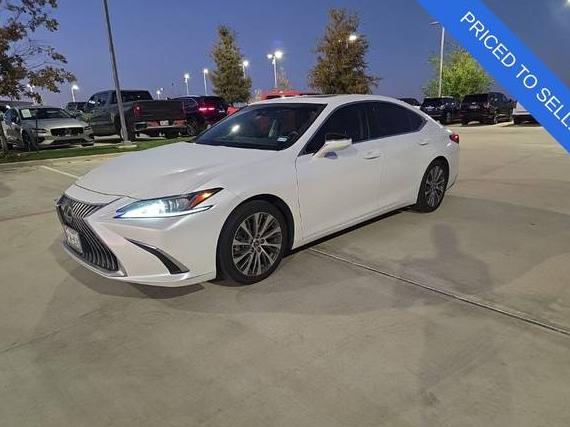 LEXUS ES 2020 58ADZ1B18LU077770 image LEXUS ES 2020 58ADZ1B18LU077770 image
