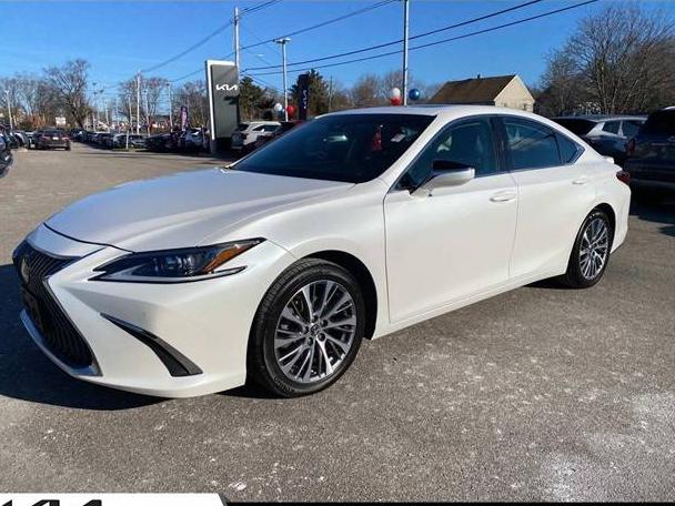 LEXUS ES 2020 58ADZ1B19LU077664 image