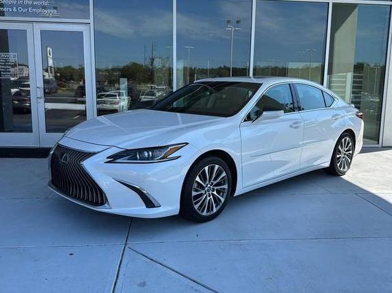 LEXUS ES 2020 58ADZ1B1XLU064390 image LEXUS ES 2020 58ADZ1B1XLU064390 image