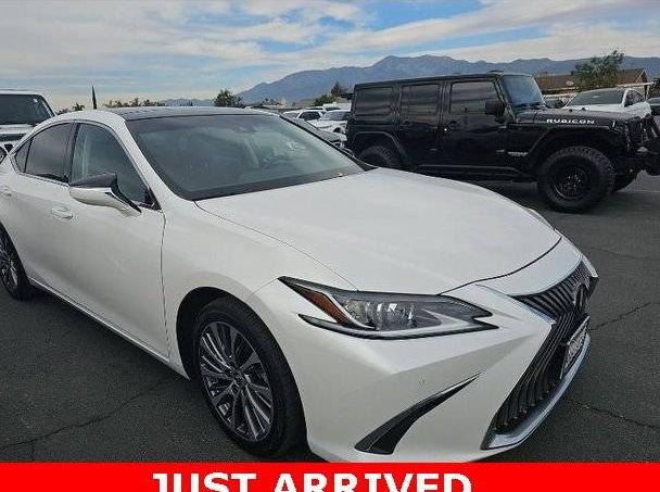 LEXUS ES 2020 58ADZ1B17LU061625 image