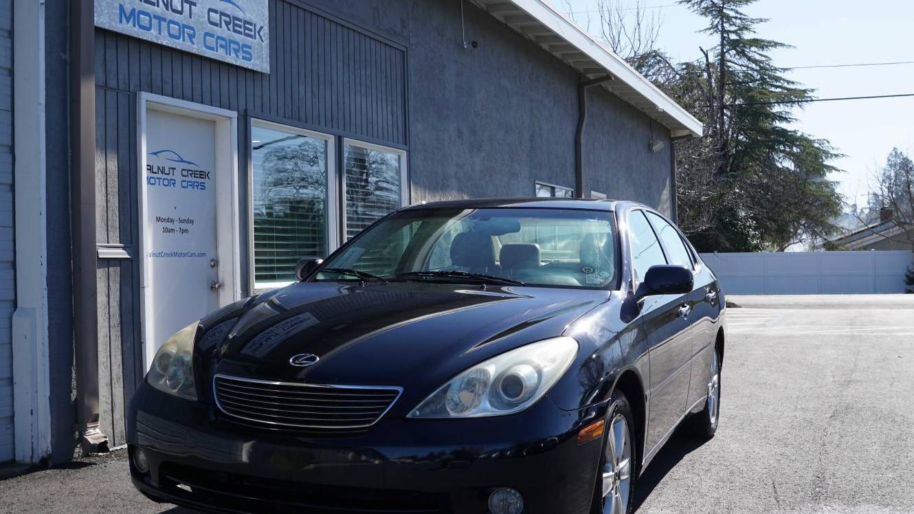 LEXUS ES 2005 JTHBA30G155132472 image