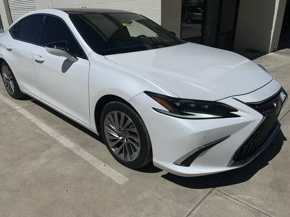 LEXUS ES 2022 58AFZ1B14NU133912 image