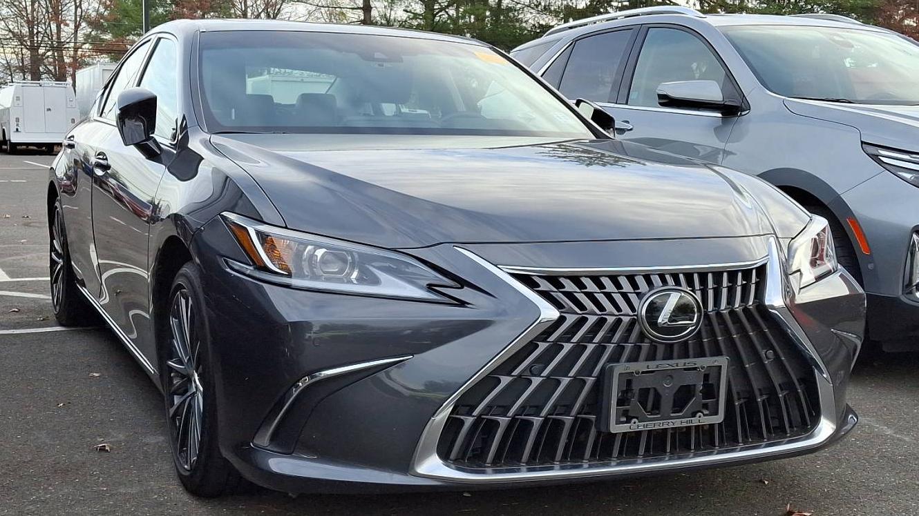 LEXUS ES 2022 58ADZ1B1XNU132836 image