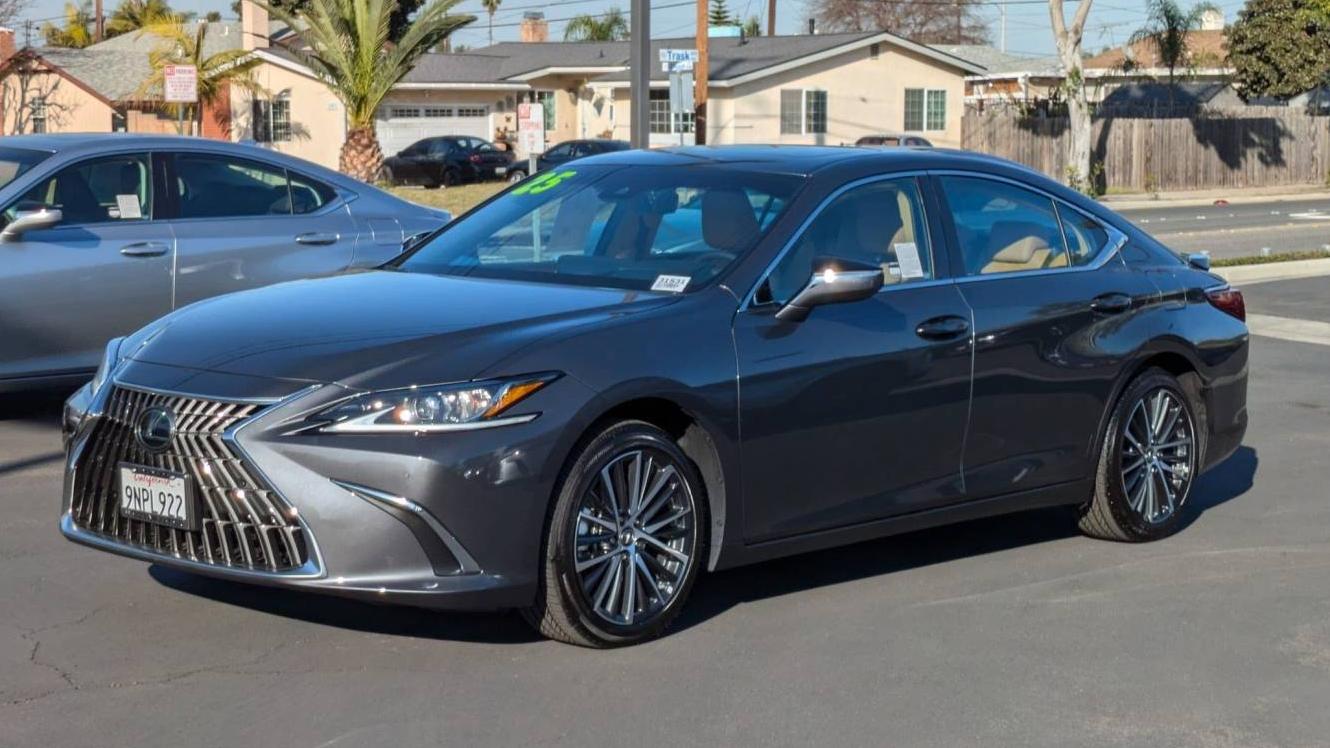 LEXUS ES 2025 58ADA1C10SU054875 image