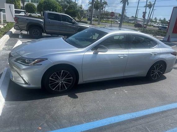LEXUS ES 2025 58ADZ1B12SU201417 image