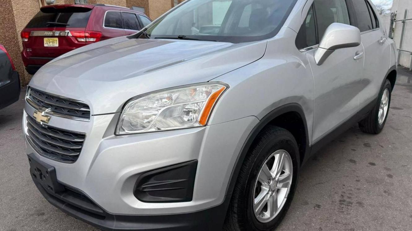 CHEVROLET TRAX 2016 3GNCJPSB2GL177610 image