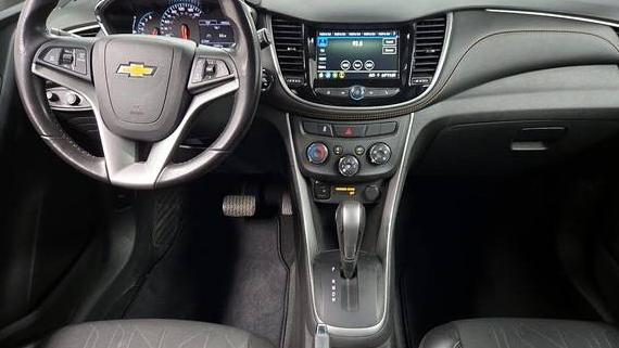 CHEVROLET TRAX 2019 KL7CJPSB0KB842987 image