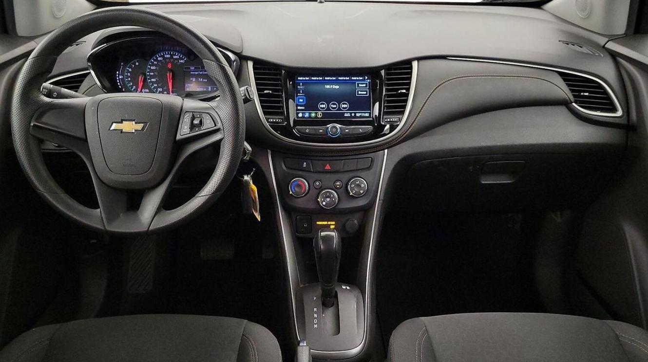 CHEVROLET TRAX 2019 3GNCJKSB2KL327890 image