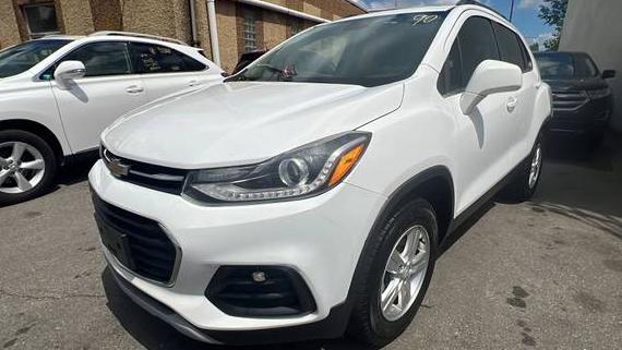 CHEVROLET TRAX 2018 3GNCJPSB1JL337290 image
