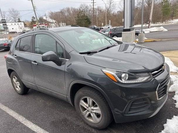 CHEVROLET TRAX 2018 KL7CJPSB0JB685234 image