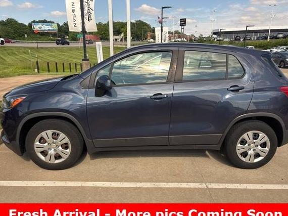 CHEVROLET TRAX 2018 3GNCJKSB9JL418606 image