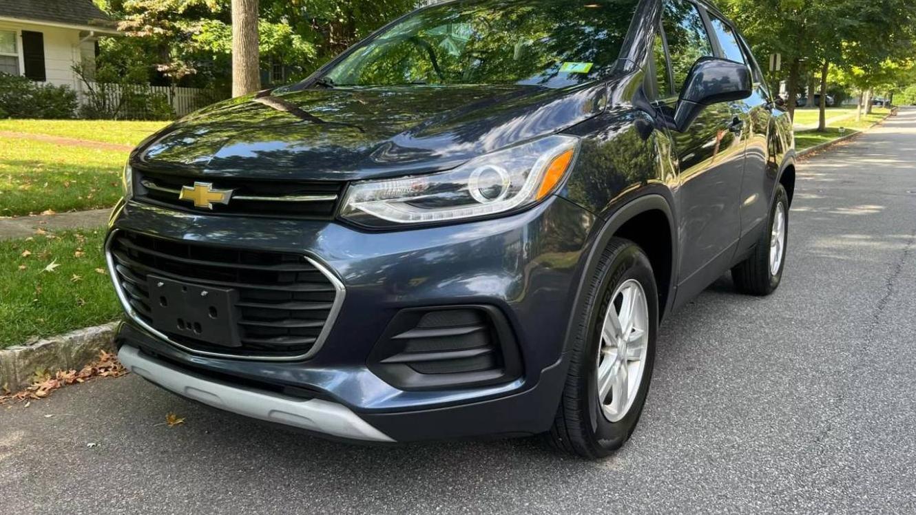 CHEVROLET TRAX 2018 3GNCJPSB2JL355703 image