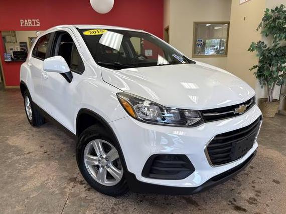 CHEVROLET TRAX 2018 KL7CJNSB4JB647008 image