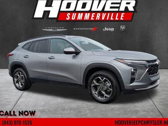 CHEVROLET TRAX 2024 KL77LHE21RC242495 image